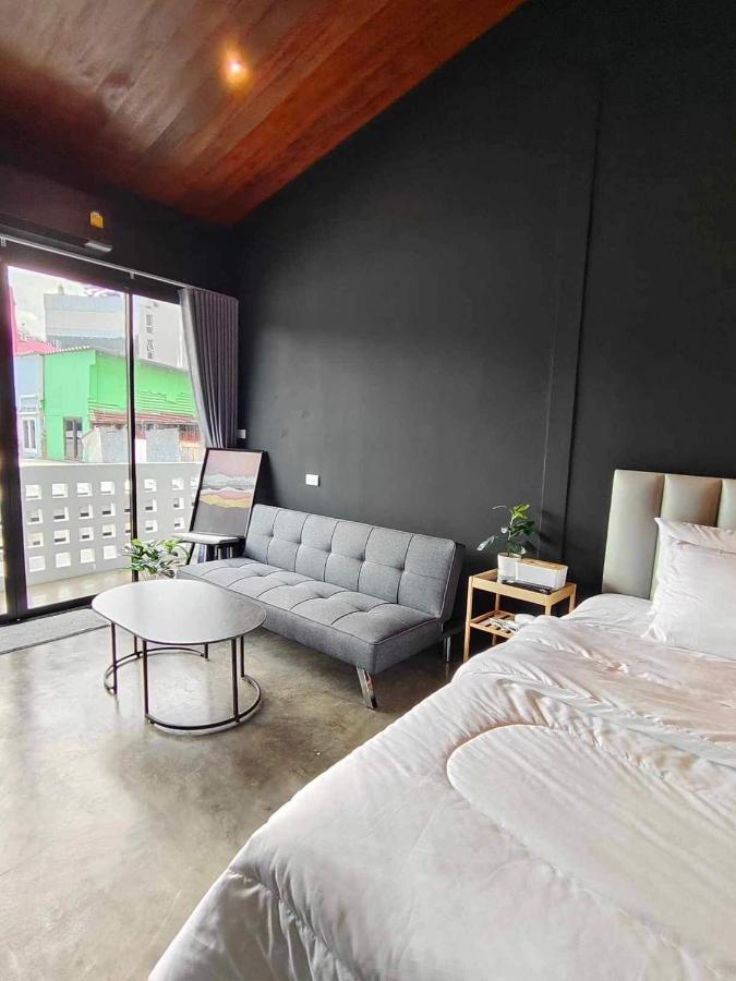 Mr Black & Ms White -Self Check In Accommodation Bangkok Exteriör bild