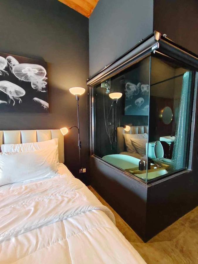 Mr Black & Ms White -Self Check In Accommodation Bangkok Exteriör bild