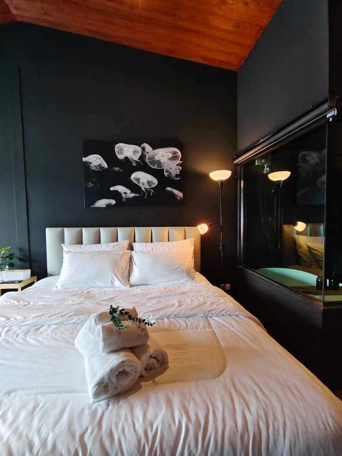 Mr Black & Ms White -Self Check In Accommodation Bangkok Exteriör bild
