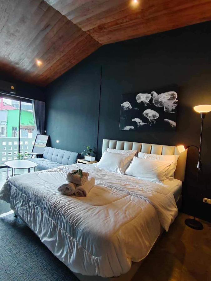 Mr Black & Ms White -Self Check In Accommodation Bangkok Exteriör bild