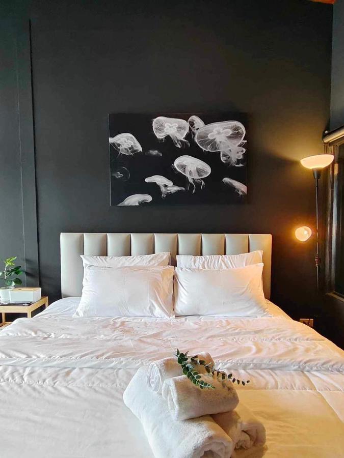 Mr Black & Ms White -Self Check In Accommodation Bangkok Exteriör bild