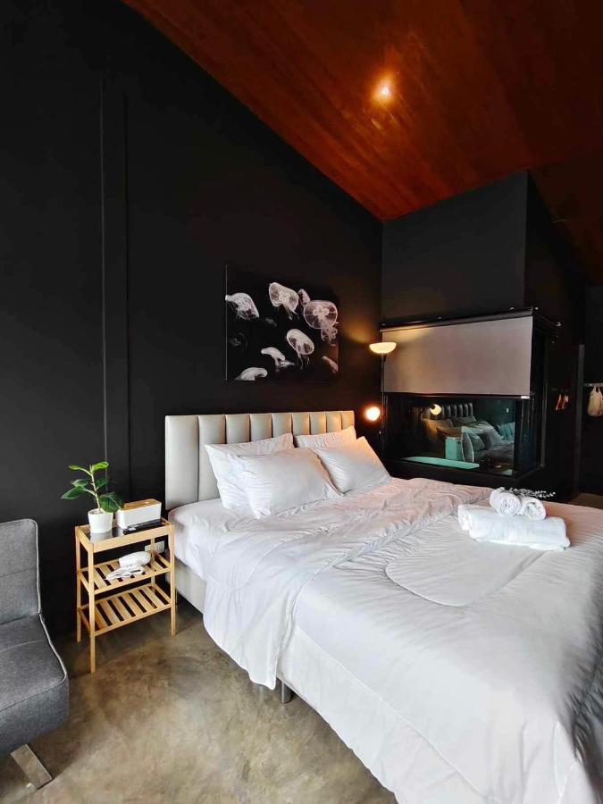 Mr Black & Ms White -Self Check In Accommodation Bangkok Exteriör bild
